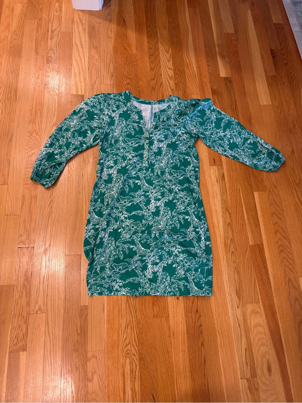 Lilly Pulitzer Emery Dress in Fiddle Leaf Green Safari Party
